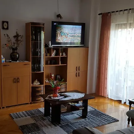 Zvjezda * ביוגראד נה מורו