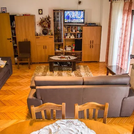Apartment Zvjezda *
