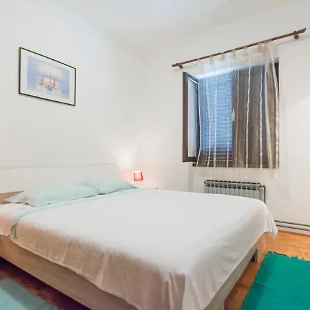 Apartment Zvjezda