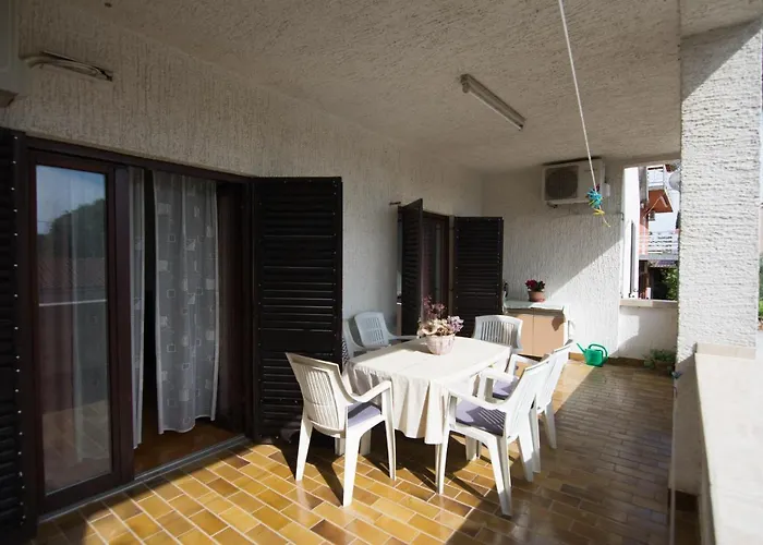 Zvjezda Apartamento *