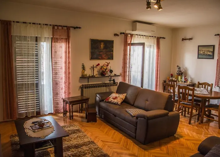 Zvjezda * Biograd Na Moru