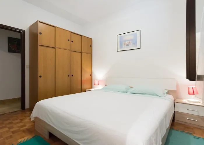 Zvjezda Apartamento *